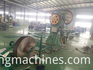 t01b68178f2294599b6 Razor Barbed Wire Machine